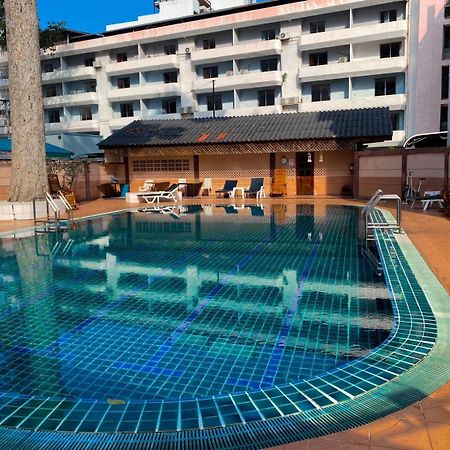 Hotel Pattaya Beach Exteriör bild