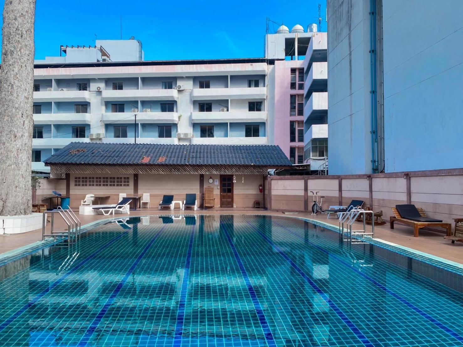 Hotel Pattaya Beach Exteriör bild