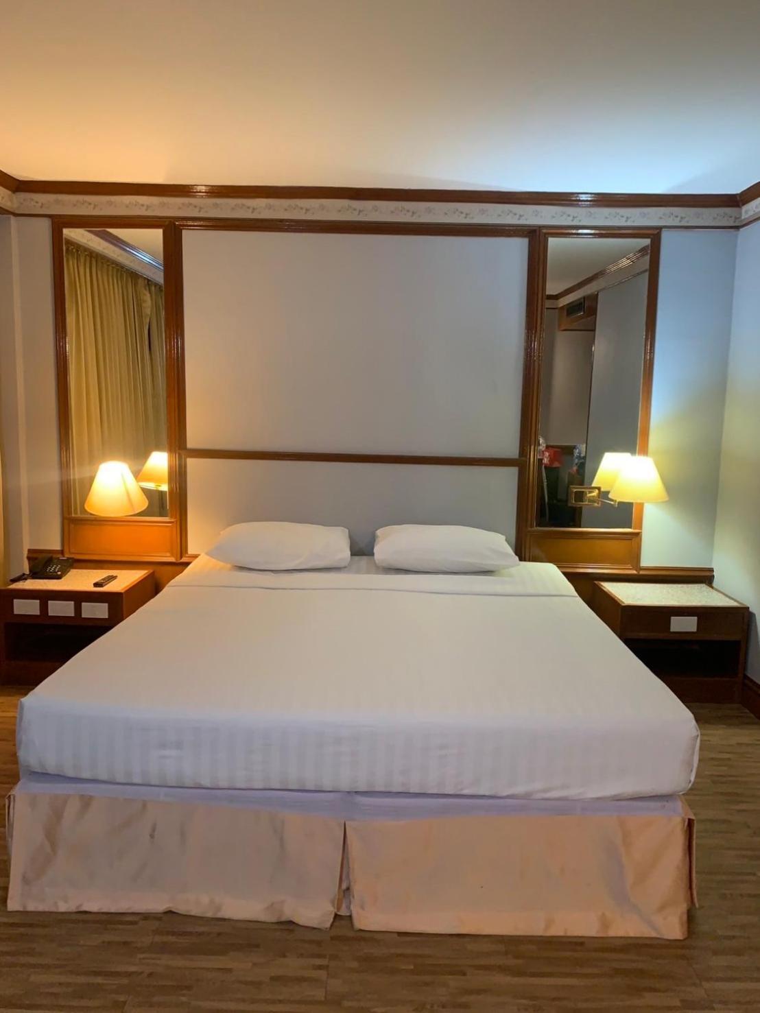 Hotel Pattaya Beach Exteriör bild